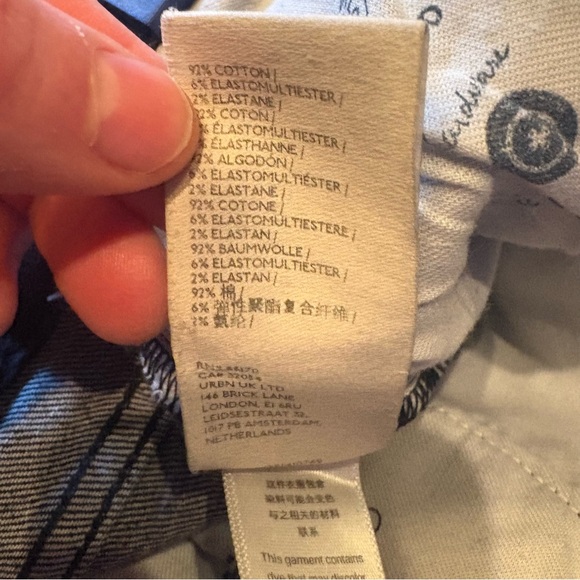 Anthropologie Pilcro $148 The Relaxed Straight Jeans 27/4 Washed black mid rise - Picture 16 of 16